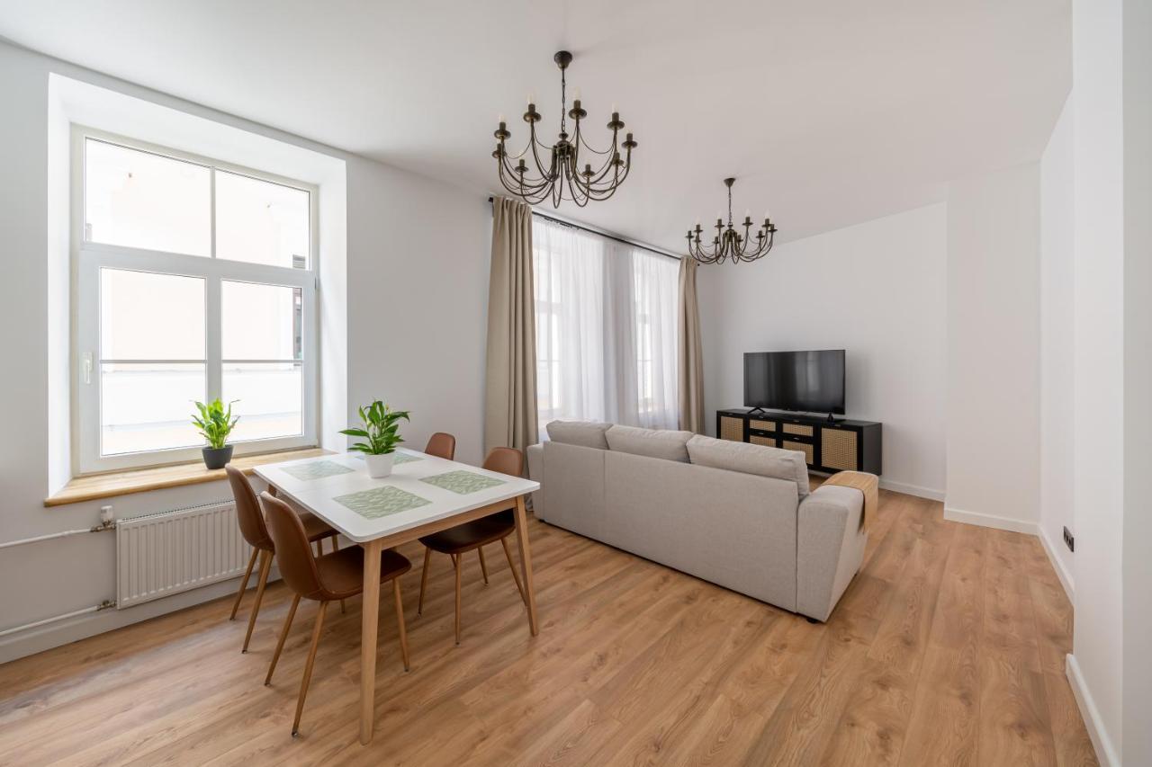 Spacious 1-Bedroom Apartment In The Heart Of Old Town Riga Exterior photo